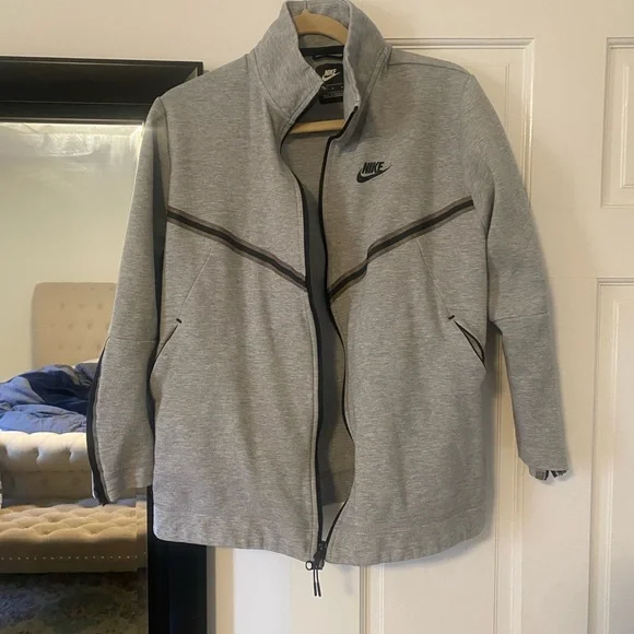 Nike tech sweatshirt jacket - Picture 3 of 4